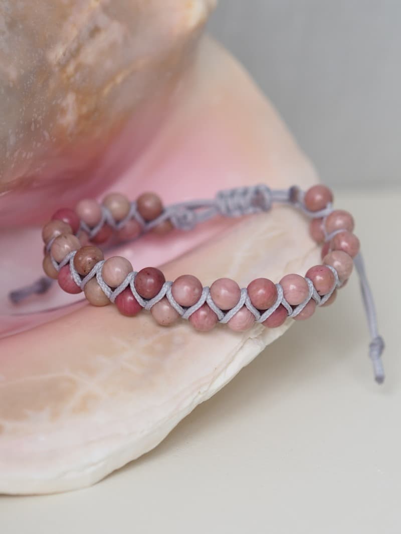 1 Naramek shamballa z mineralu Rodonit