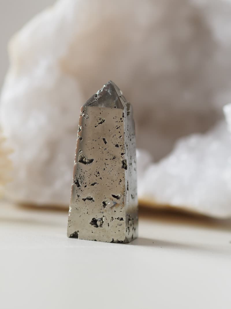 14 Pyrit obelisk Peru