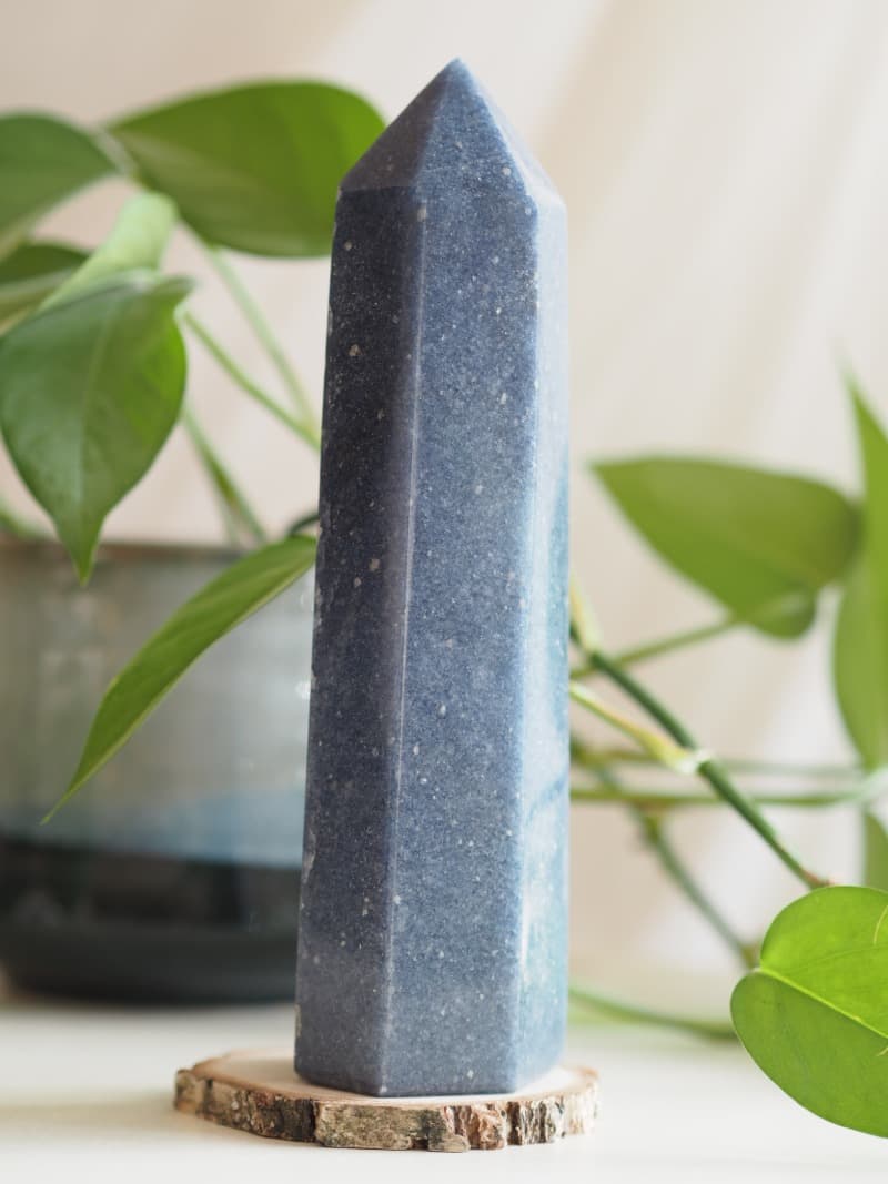 14 Lazurit obelisk